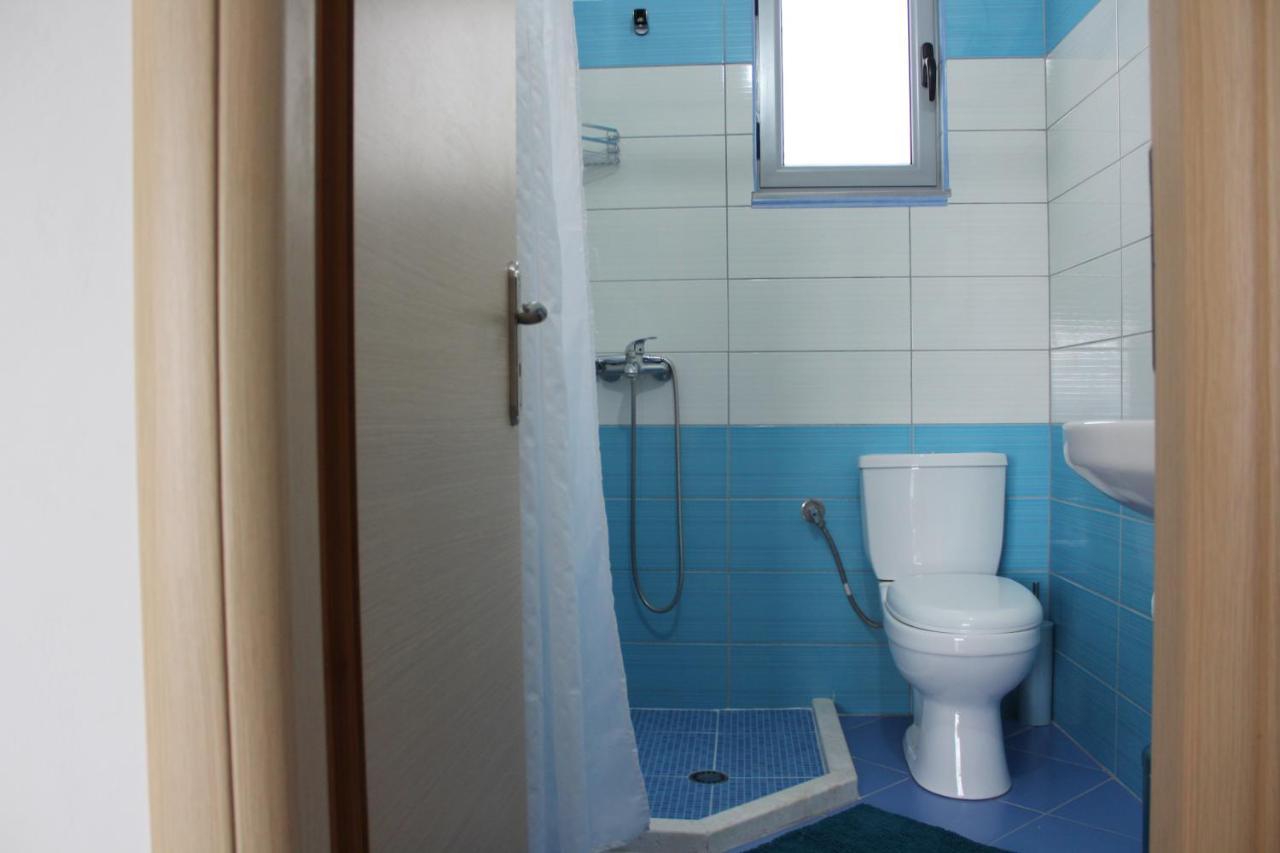 Margaritas Apartments Sarande Bagian luar foto