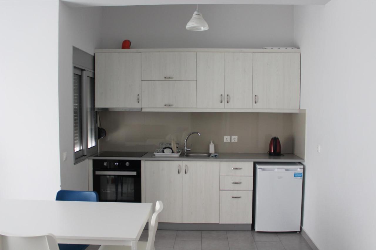 Margaritas Apartments Sarande Bagian luar foto