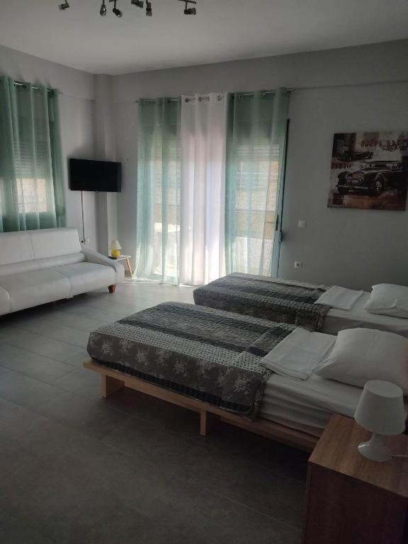 Margaritas Apartments Sarande Bagian luar foto